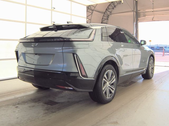 Used 2024 Cadillac LYRIQ Luxury 1 with VIN 1GYKPPRK5RZ102463 for sale in West Park, FL