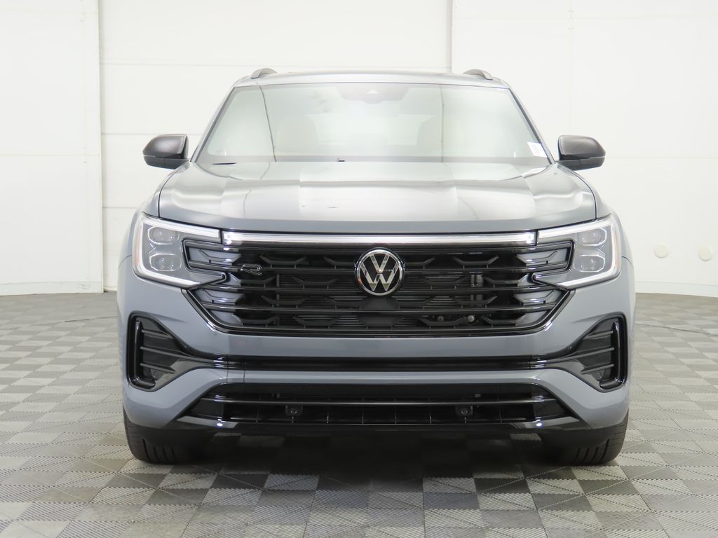 2026 Volkswagen Atlas Cross Sport SEL R-Line photo 2