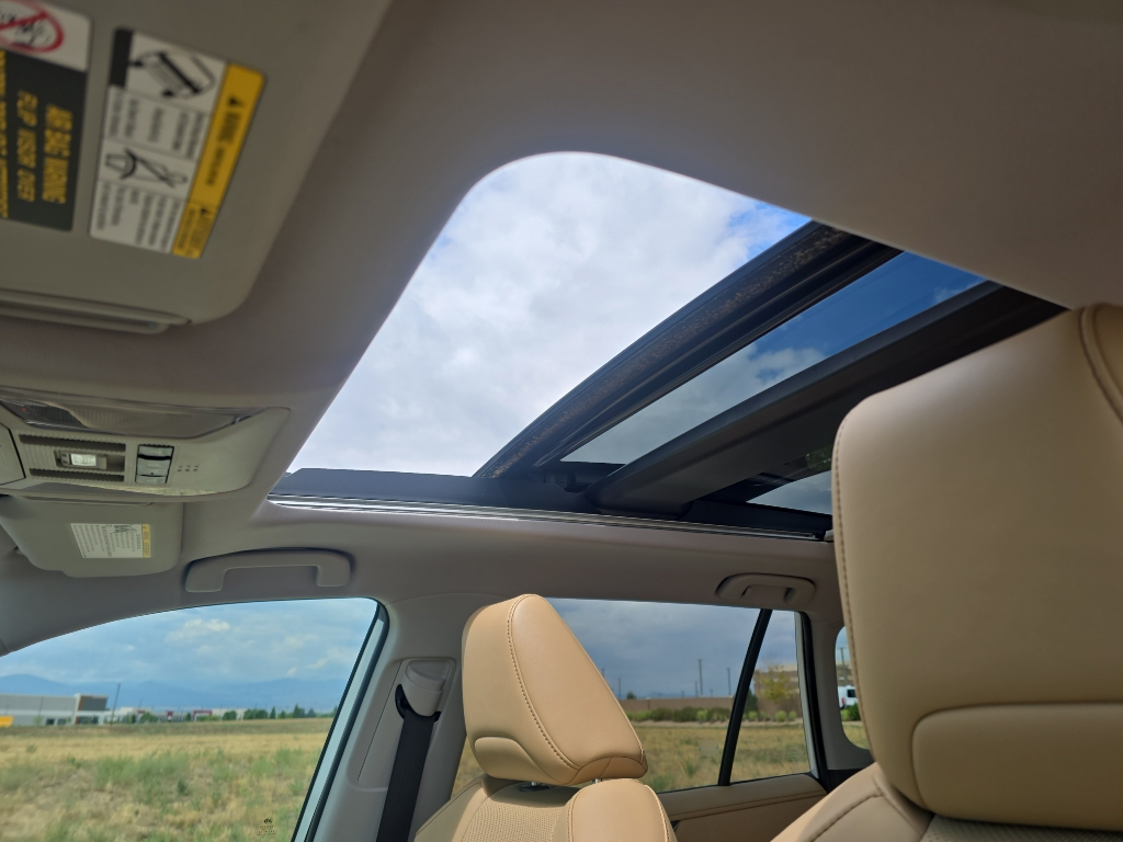 2019 Toyota RAV4 Hybrid Limited photo 20
