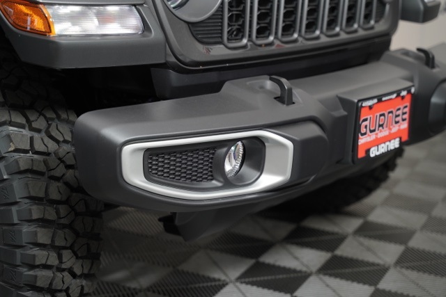 2025 Jeep Gladiator Sport photo 36