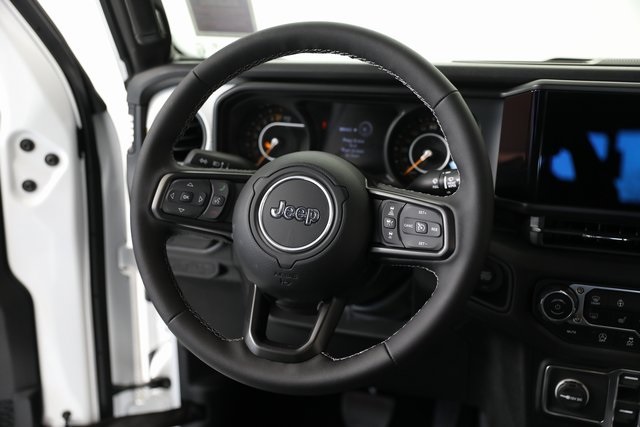2025 Jeep Gladiator Sport S photo 3
