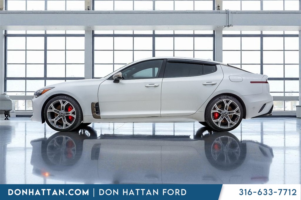 2020 Kia Stinger GT2 photo 2