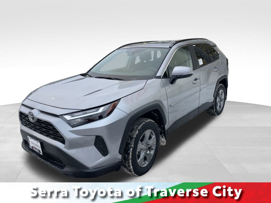 2025 Toyota RAV4 XLE's photo