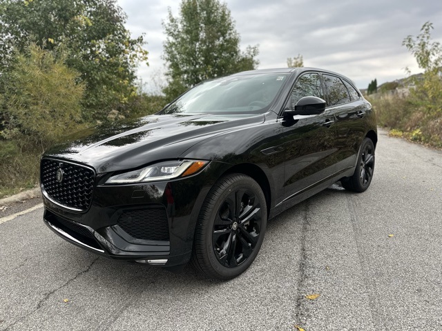 2026 Jaguar F-Pace R-Dynamic S's photo
