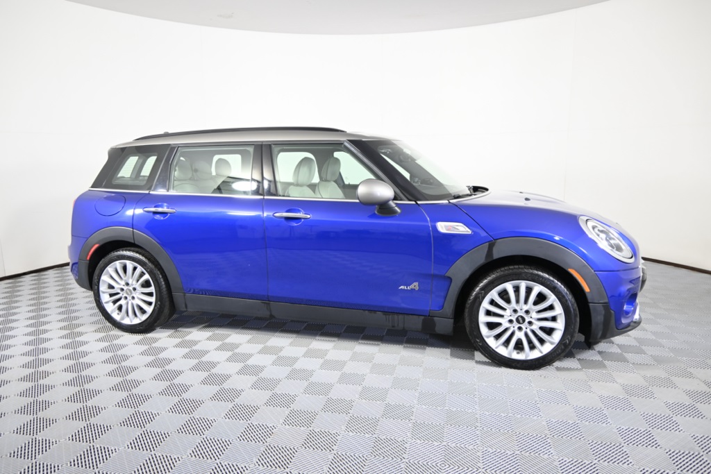 2019 Mini Cooper Base S ALL4 photo 8