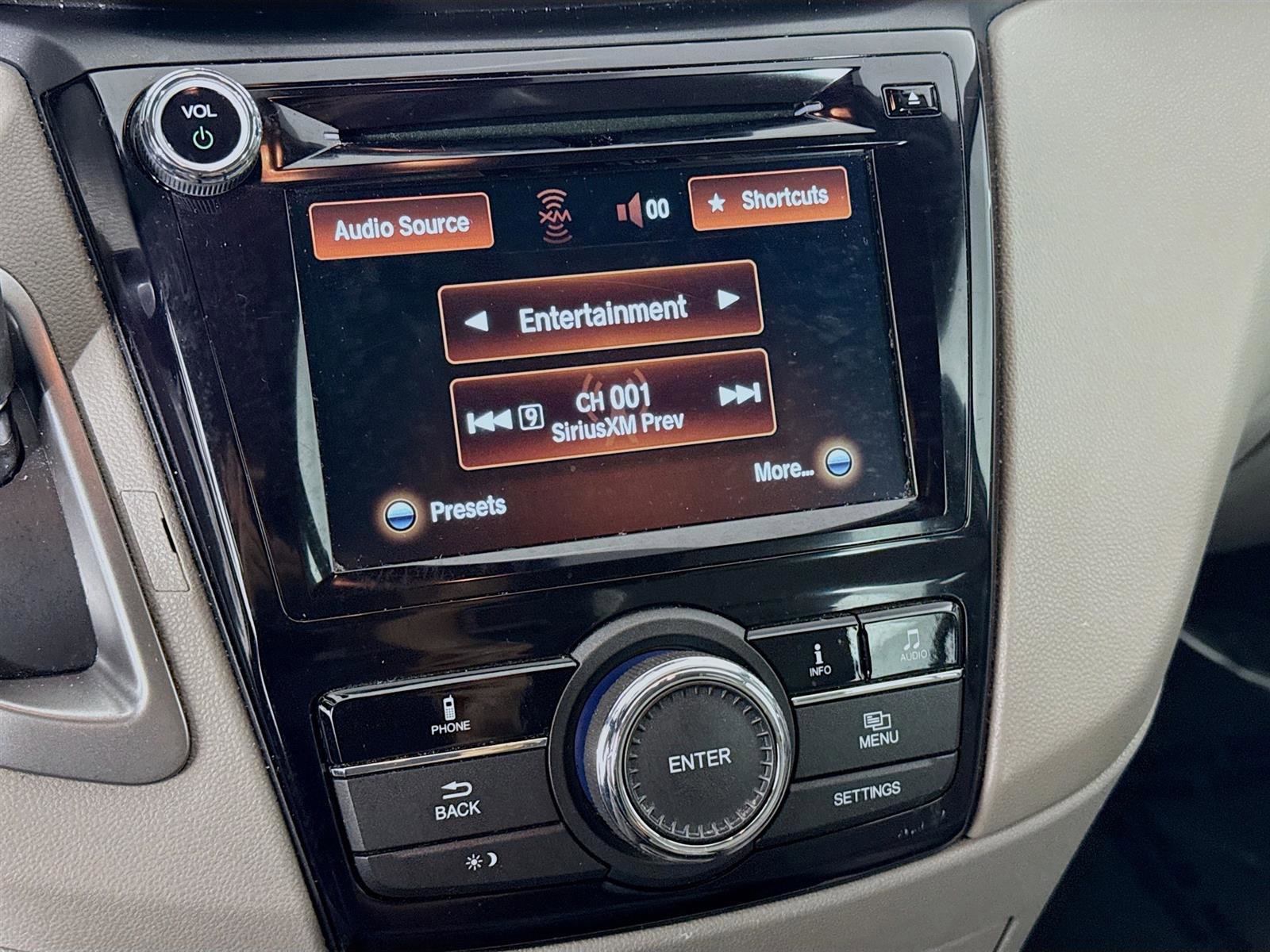 2016 Honda Odyssey EX-L photo 15