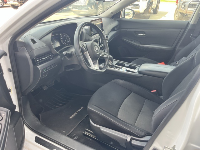 2020 Nissan Sentra SV photo 7