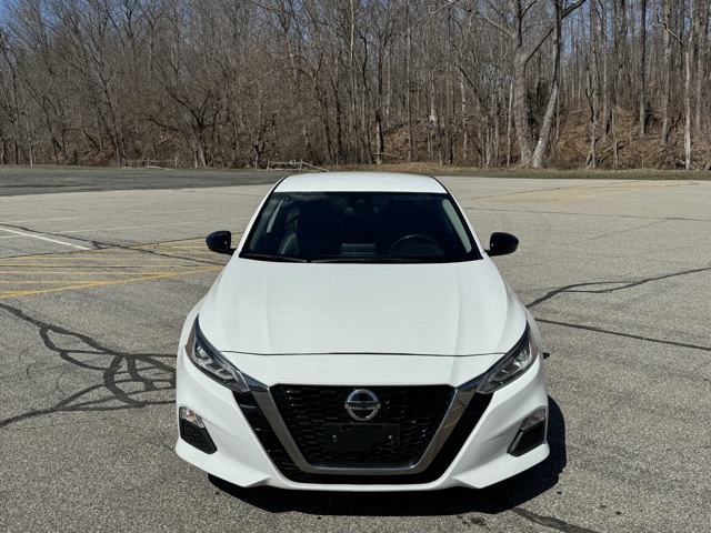 2022 Nissan Altima 2.5 SR photo 2