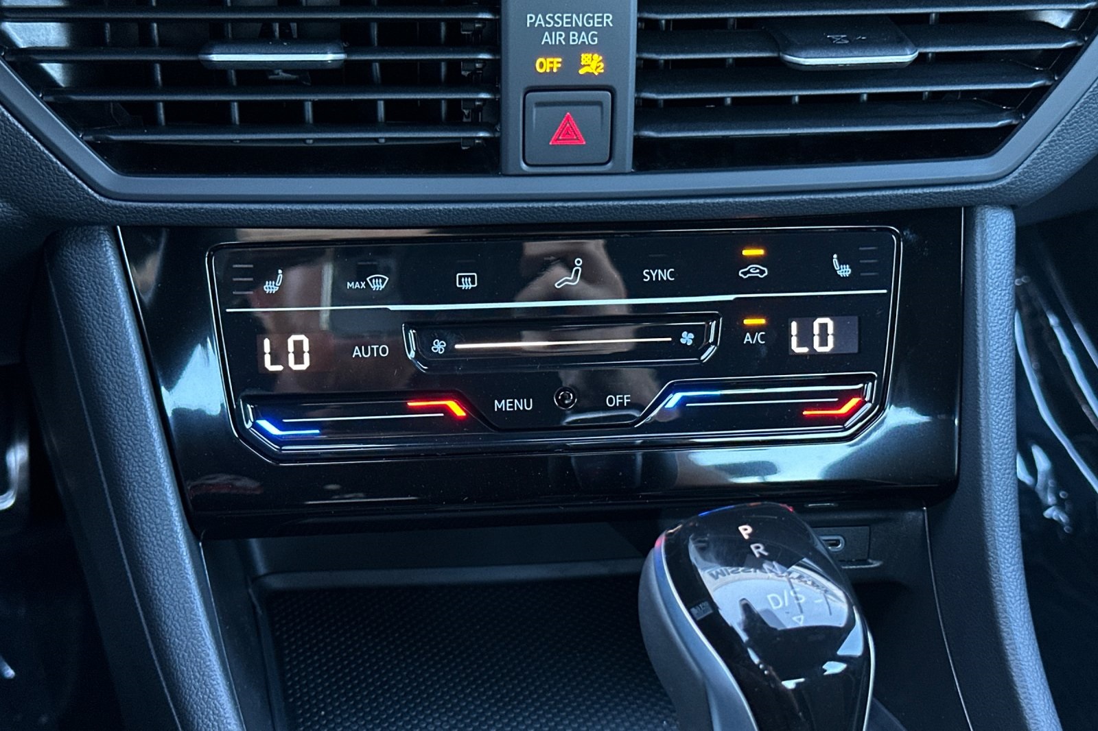 2025 Volkswagen Jetta 1.5T Sport photo 19
