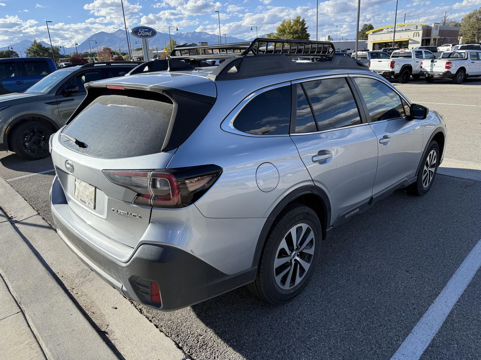 2022 Subaru Outback Base photo 3