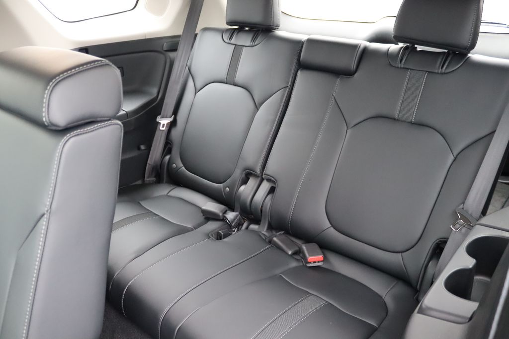 2025 Honda Pilot Touring photo 12