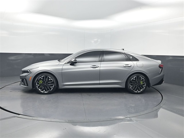 2025 Kia K5 GT photo 2
