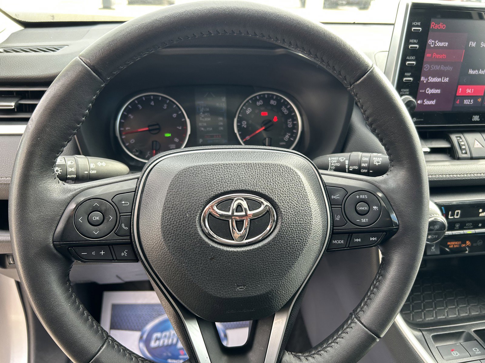 2022 Toyota RAV4 XLE Premium photo 23