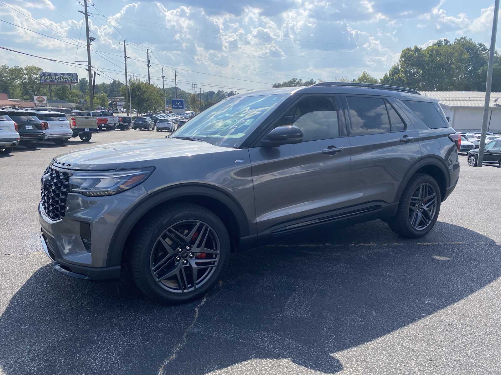 2025 Ford Explorer ST-Line photo 9