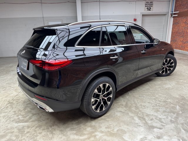2025 Mercedes Benz GLC 350e 4MATIC photo 5