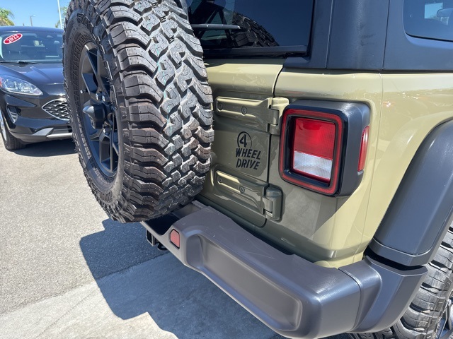2025 Jeep Wrangler Willys photo 6