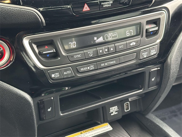 2023 Honda Ridgeline Black Edition photo 21