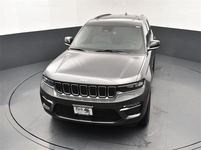 2025 Jeep Grand Cherokee Limited photo 11