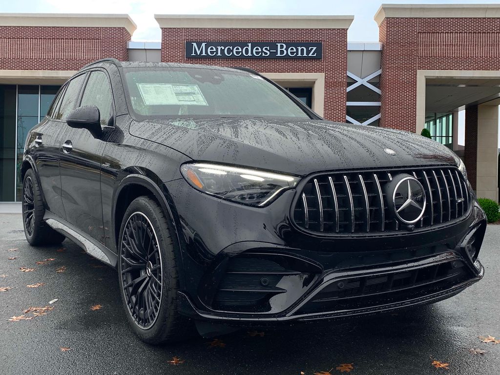 2025 Mercedes Benz GLC 43 AMG photo 3