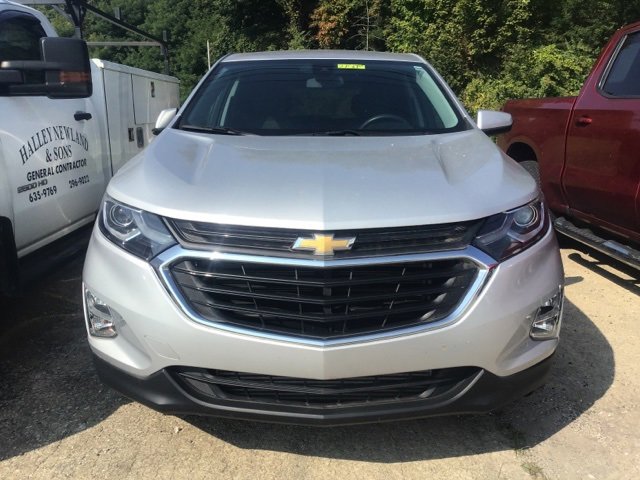 2020 Chevrolet Equinox LT photo 2