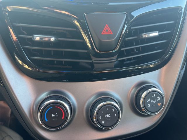 2019 Chevrolet Spark 2LT LT photo 17