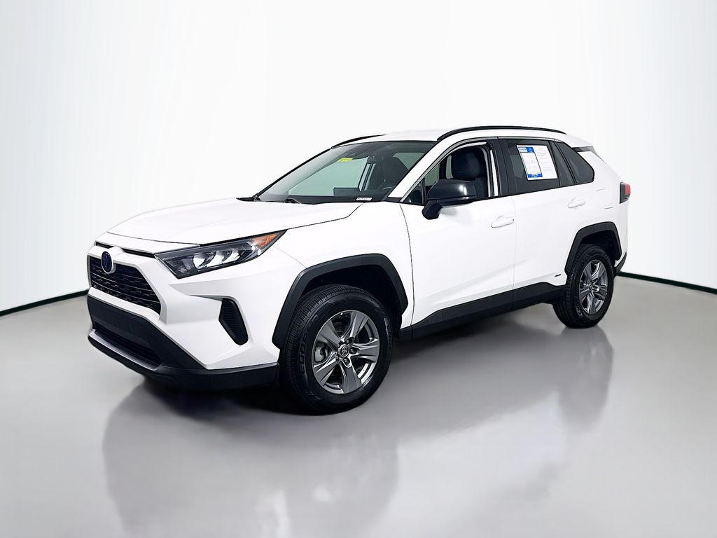 2022 Toyota RAV4 Hybrid LE photo 2