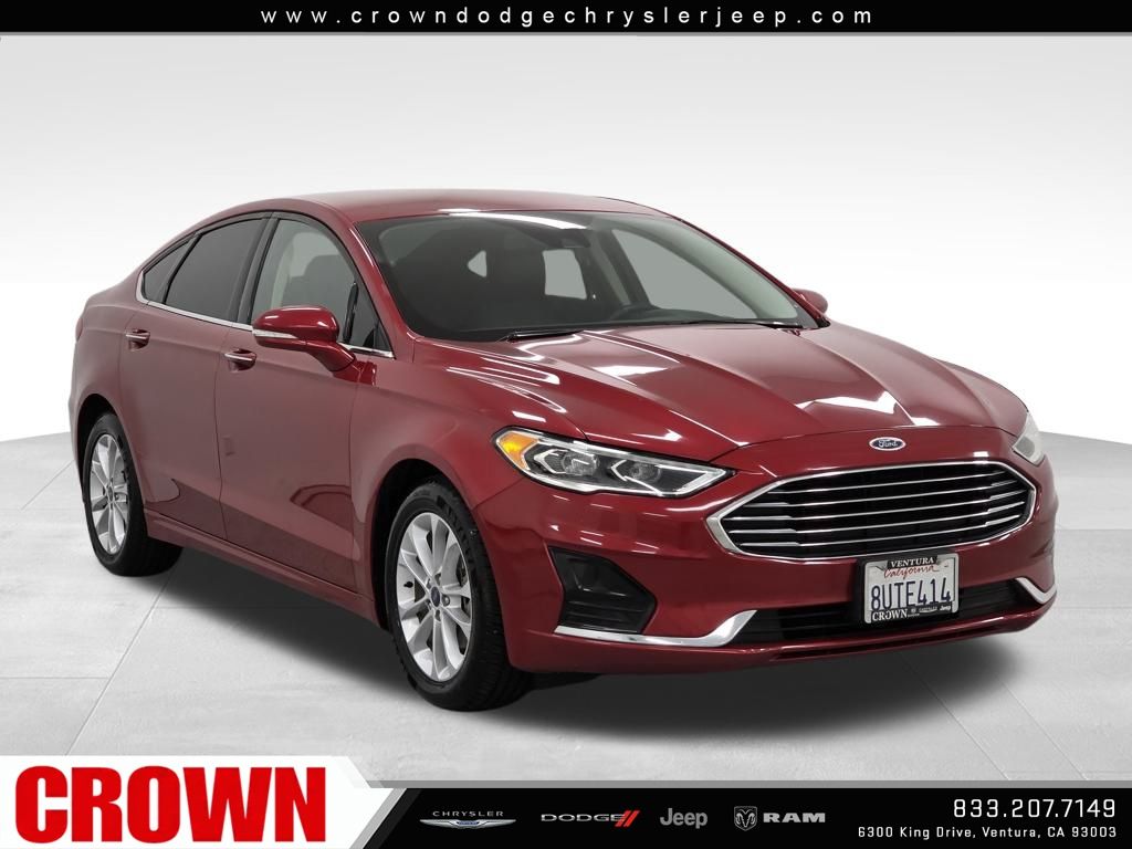 2020 Ford Fusion SEL's photo
