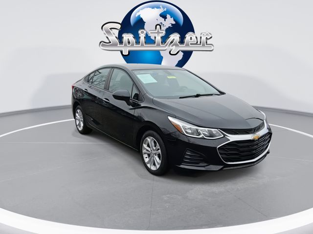 Used 2019 Chevrolet Cruze LS with VIN 1G1BC5SM5K7122935 for sale in Hartville, OH