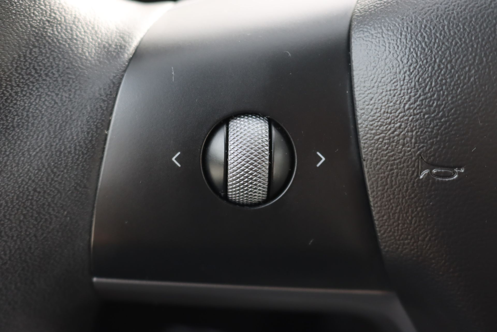 2021 Tesla Model Y Long Range photo 9