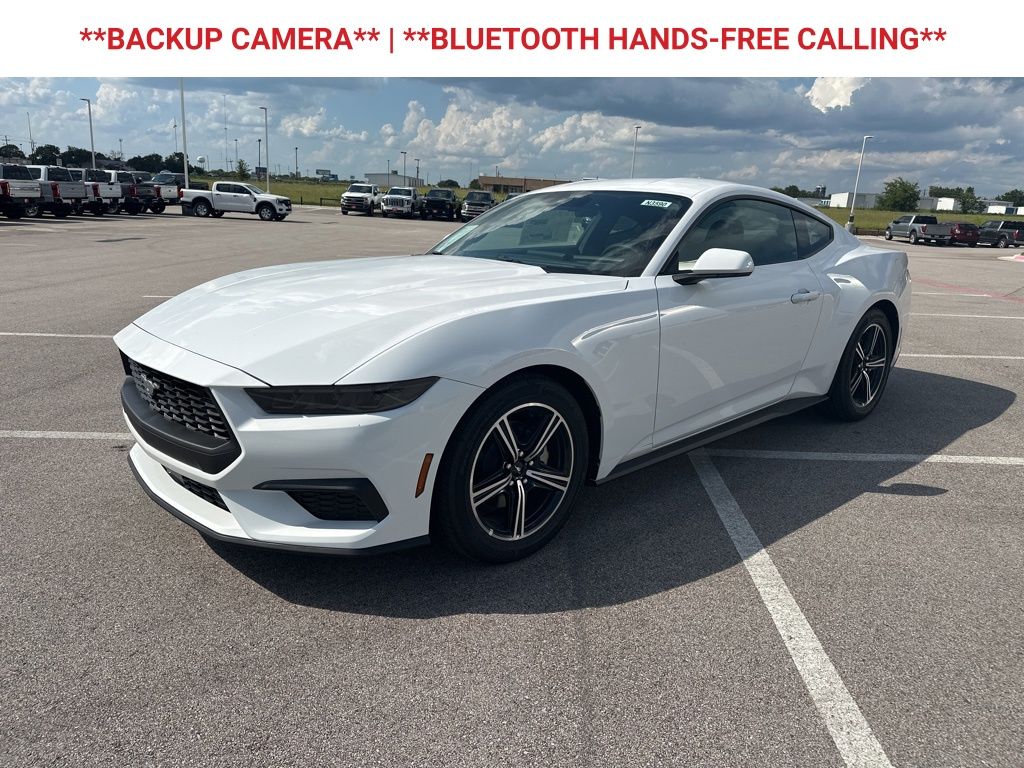 2025 Ford Mustang EcoBoost photo 3