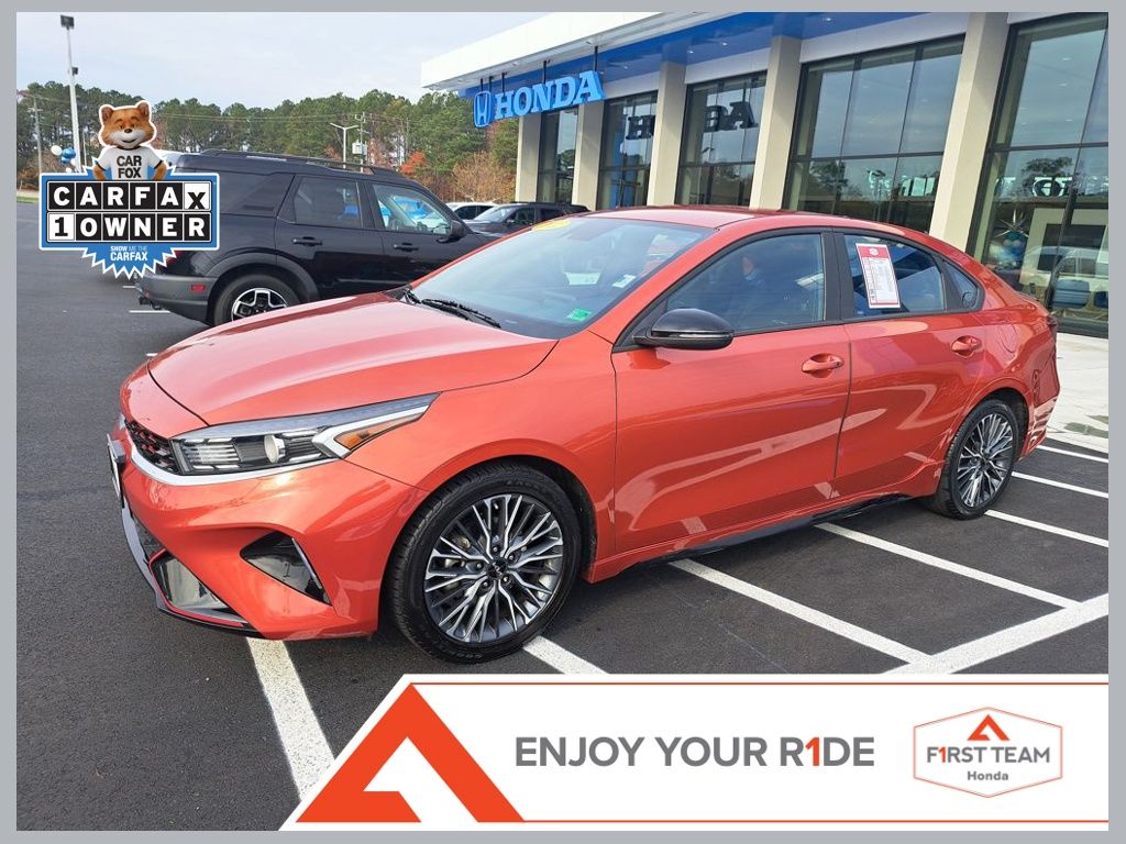 2022 Kia FORTE GT-Line's photo