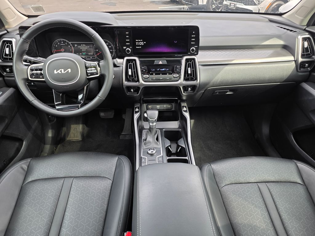 2023 Kia Sorento S photo 10