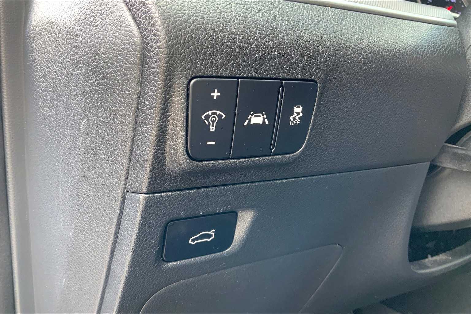 2021 Kia K5 GT-Line photo 29