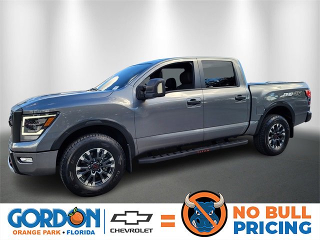 2024 Nissan Titan PRO-4X's photo