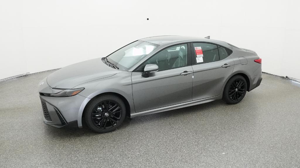 2025 Toyota Camry SE photo 4
