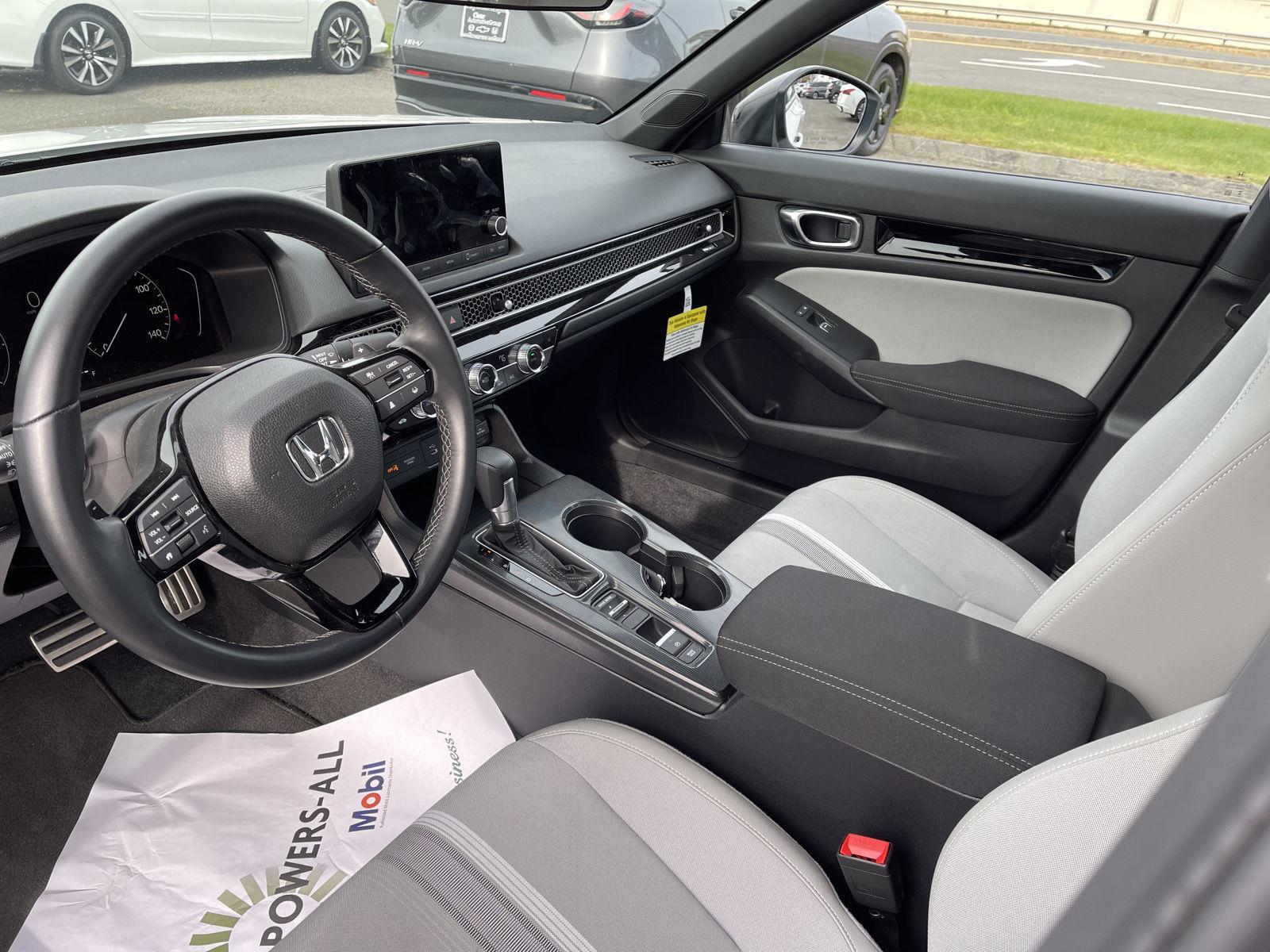 2025 Honda Civic Sport Touring Hybrid photo 3