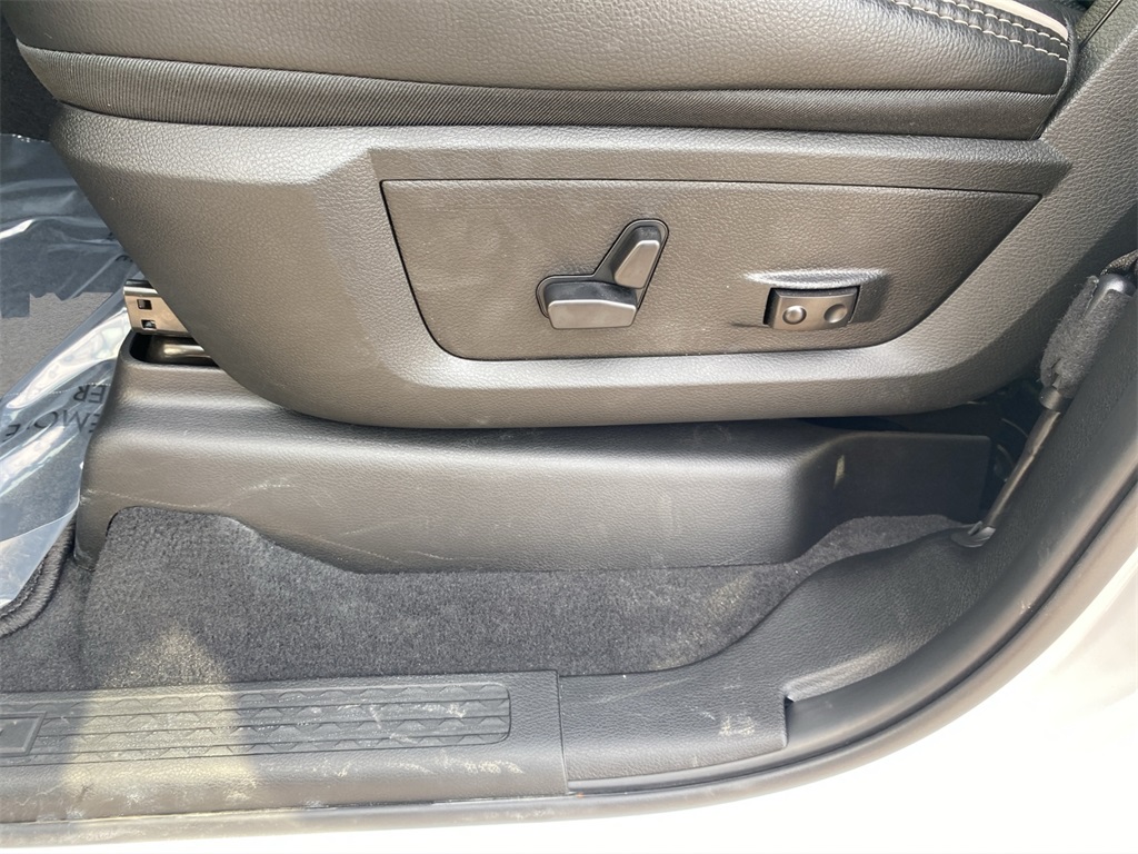 2026 Ram 2500 Laramie photo 10