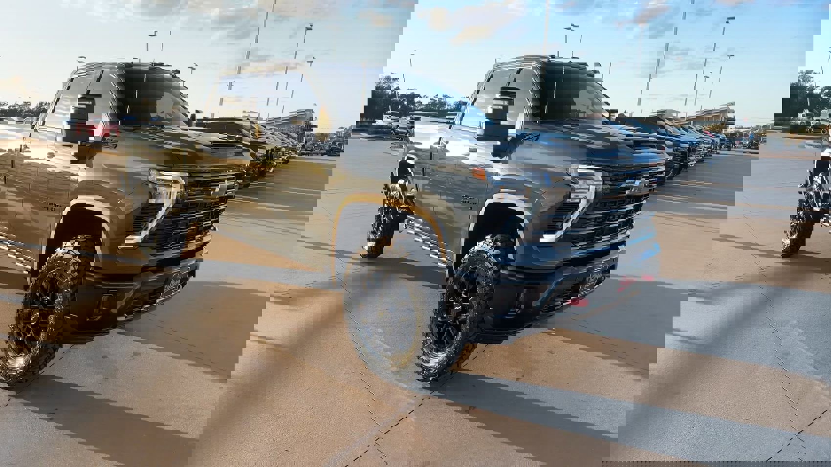 2026 Chevrolet Silverado 2500HD LTZ photo 3