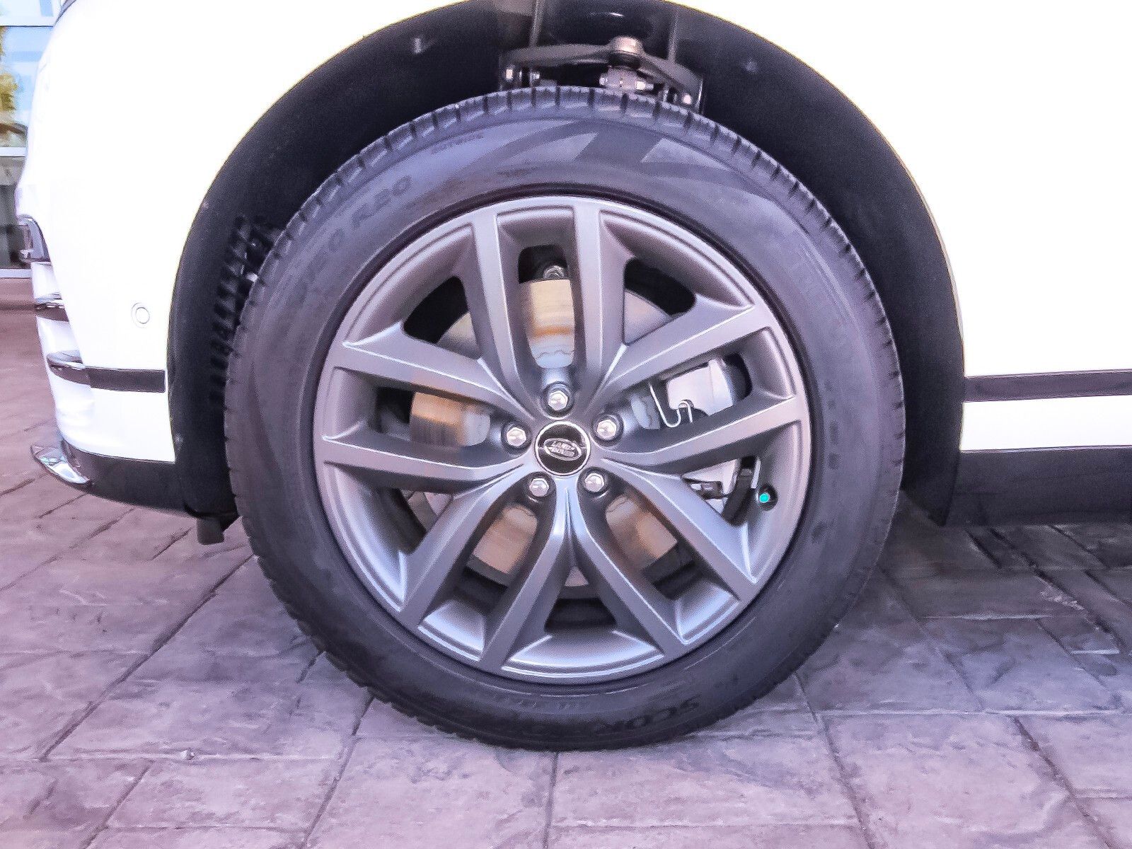 2026 Land Rover Range Rover Velar SE photo 51