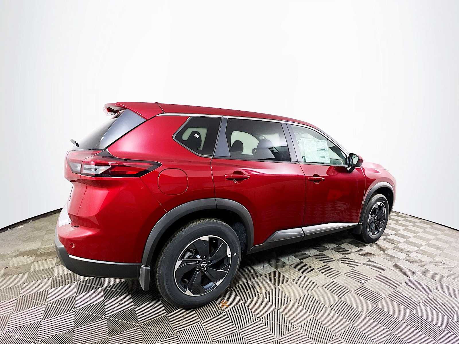 2024 Nissan Rogue SV photo 2