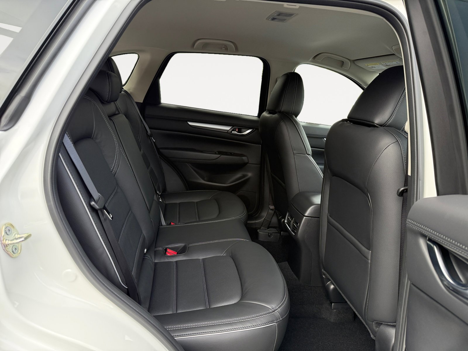 2025 Mazda CX-5 2.5 S Preferred photo 18
