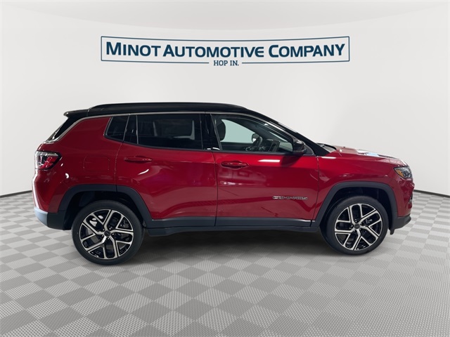 2025 Jeep Compass Limited photo 9
