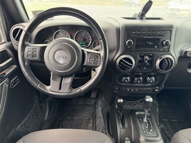 2018 Jeep Wrangler Unlimited Willys Wheeler photo 2