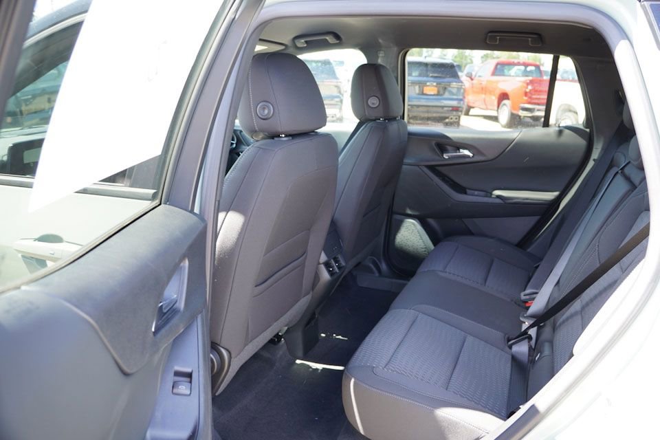 2026 Chevrolet Equinox LT photo 6