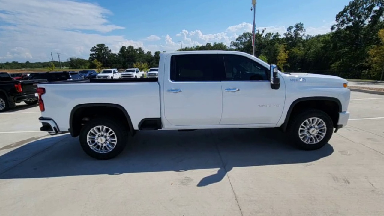 2023 Chevrolet Silverado 2500HD High Country photo 33