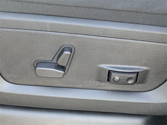 2026 Ram 2500 Big Horn photo 21