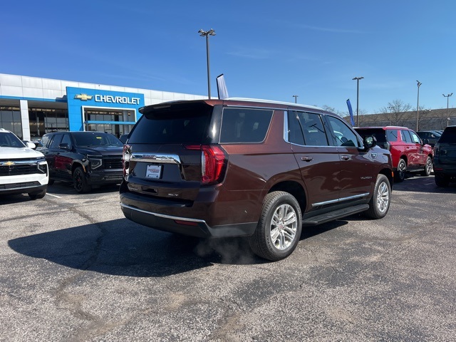 2023 Gmc Yukon SLT photo 3