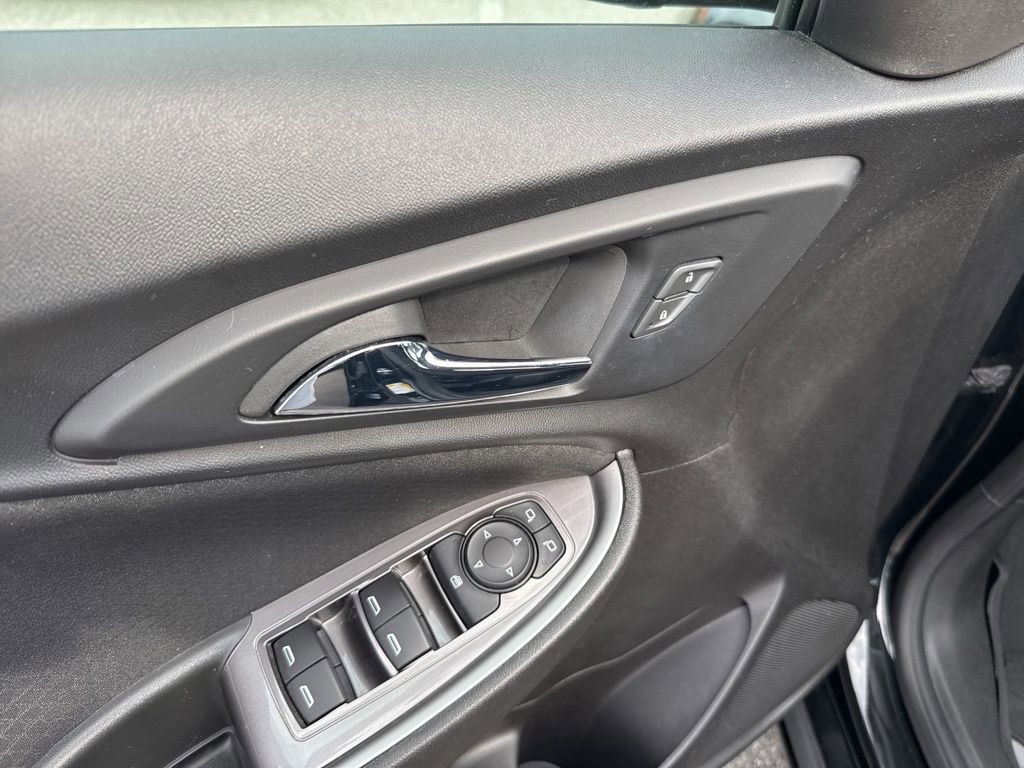 2022 Chevrolet Malibu LS photo 17