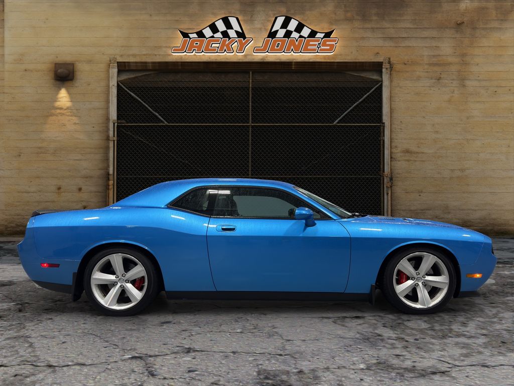 2010 Dodge Challenger SRT8 photo 10