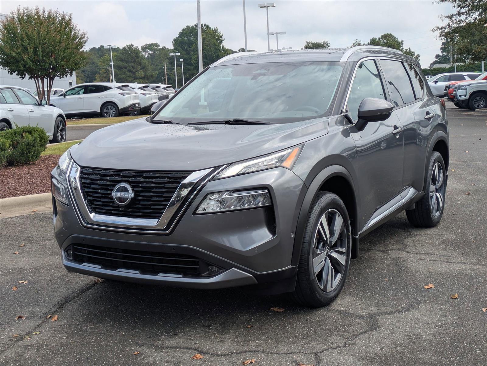 2022 Nissan Rogue SL